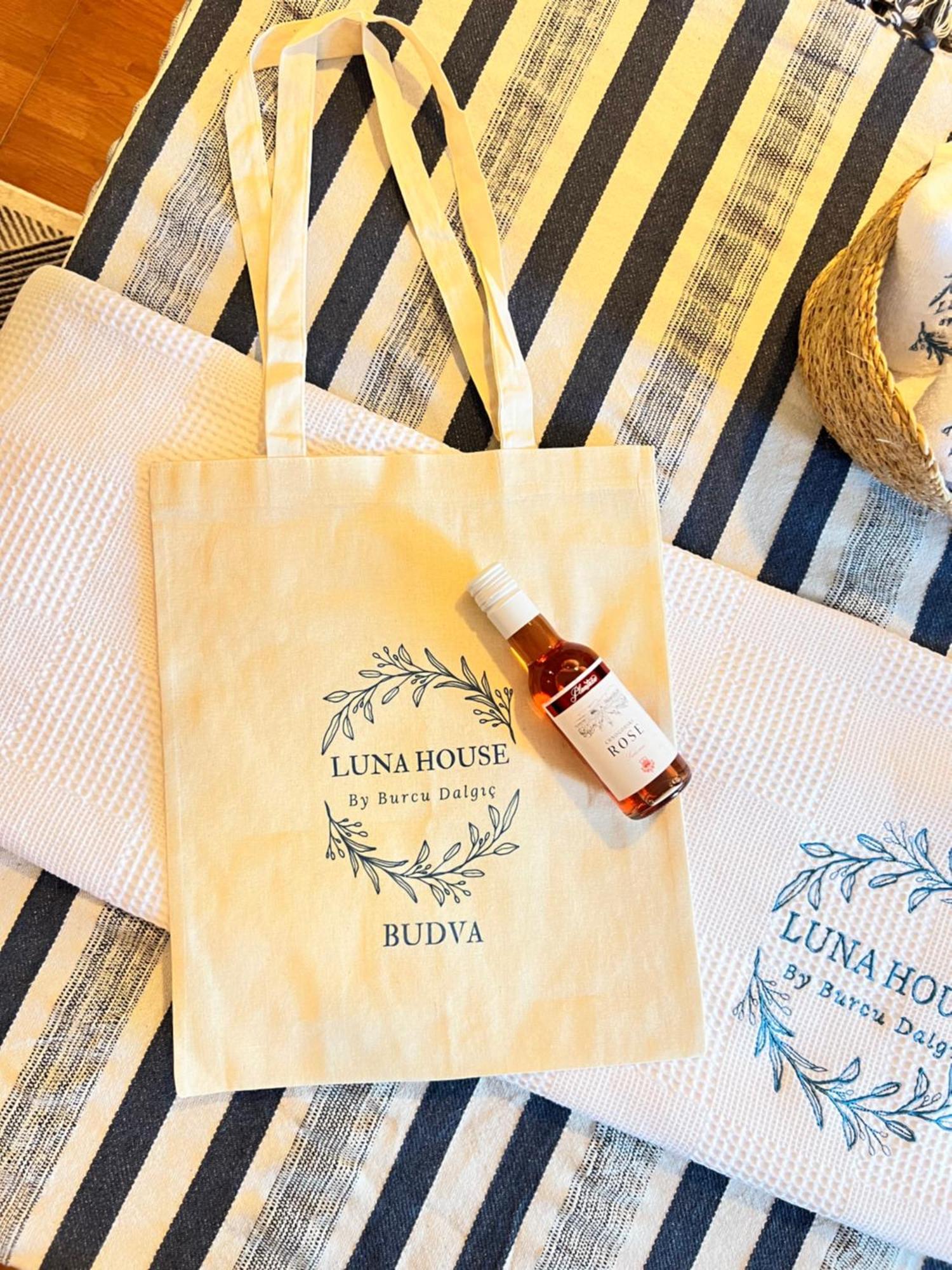 Luna House ブドヴァ エクステリア 写真